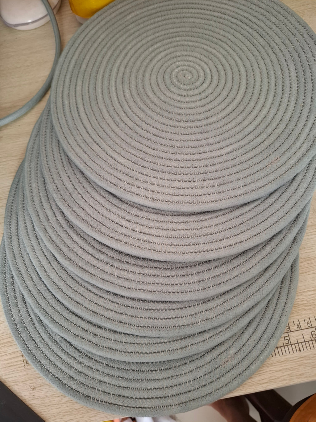 Individuales gris pastel