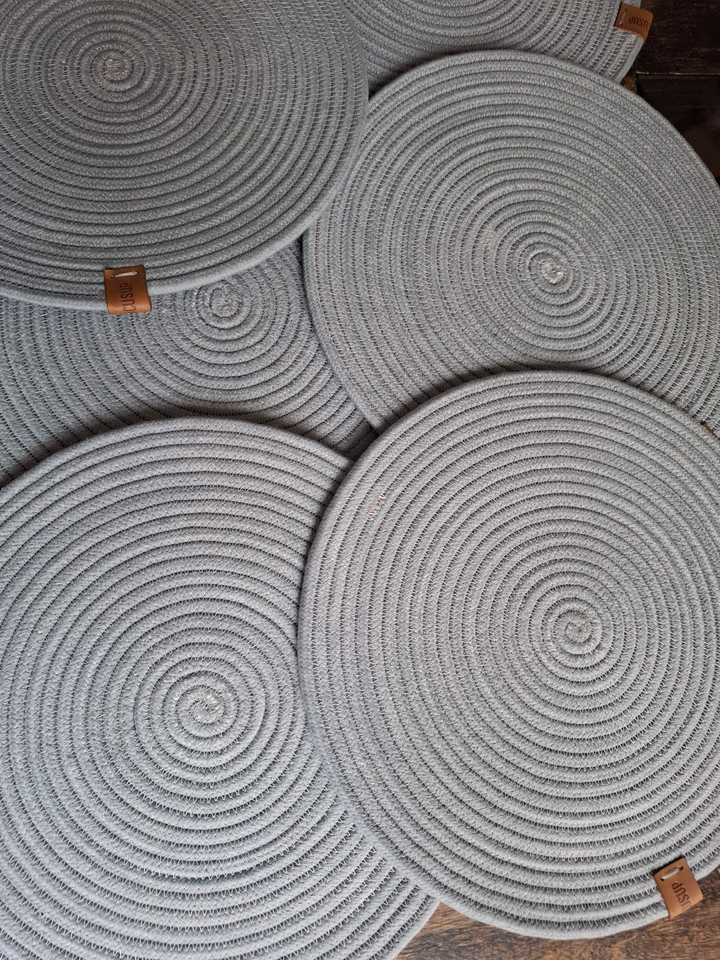 Individuales gris pastel
